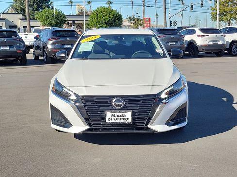 Used 2024 Nissan Altima 2.5 SV image 22