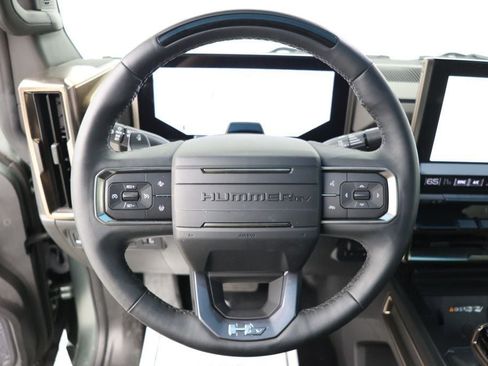 Used 2024 GMC Hummer EV 3X AWD/4WD image 10