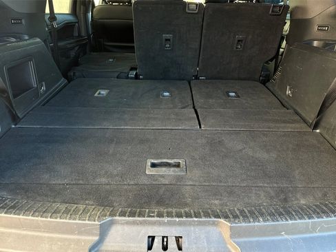 Certified 2020 Ford Expedition XLT w/ Equipment Group 202A image 16