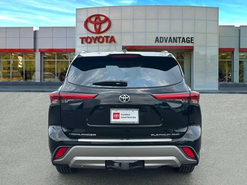 Used 2022 Toyota Highlander Platinum AWD/4WD image 8