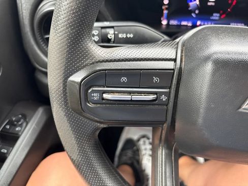 Used 2023 Chevrolet Colorado W/T w/ WT Convenience Package II AWD/4WD image 11