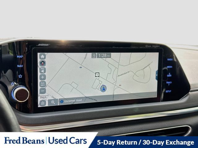 Used 2022 Hyundai Sonata Limited w/ Preferred Accessory Package FWD image 19