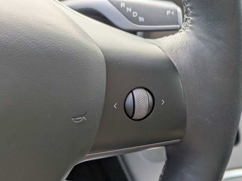 Used 2023 Tesla Model 3 Standard Range image 24