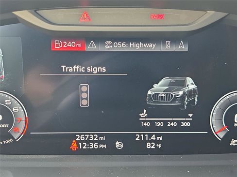 Used 2020 Audi Q3 2.0T Premium Plus image 25