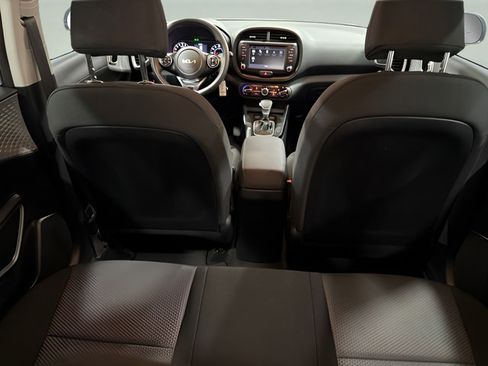 Used 2022 Kia Soul LX FWD image 31