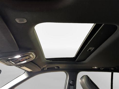 Used 2023 Jeep Grand Cherokee Altitude image 23