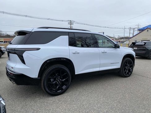 Used 2026 Chevrolet Traverse RS w/ LPO, Floor Liner Package image 3