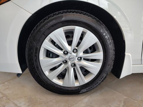 Used 2025 Nissan Sentra S FWD image 27