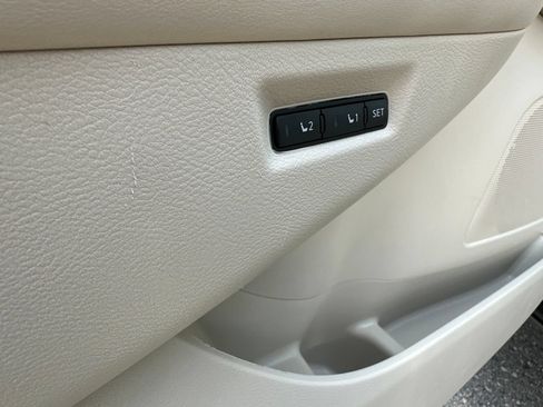 Used 2017 Nissan Murano Platinum w/ Platinum Technology Package AWD/4WD image 19