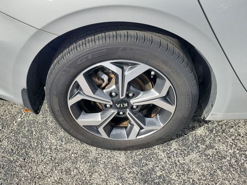 Used 2021 Kia Forte LXS image 37