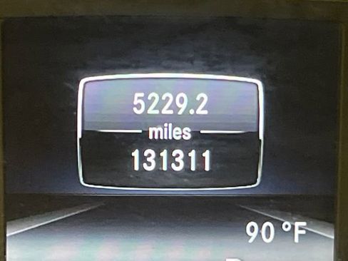 Used 2018 INFINITI QX30 Premium w/ Navigation Package AWD/4WD image 23