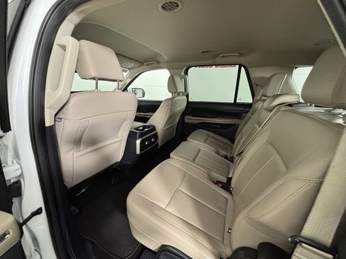 Used 2023 Ford Expedition Max XLT image 42