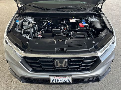 Used 2025 Honda CR-V LX image 27