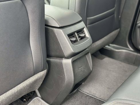 New 2026 Chevrolet Equinox EV LT image 9