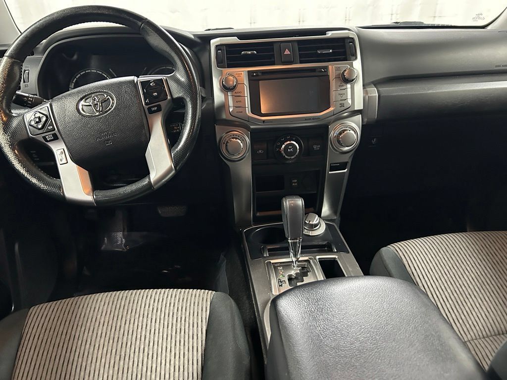 Used 2016 Toyota 4Runner SR5 AWD/4WD image 16