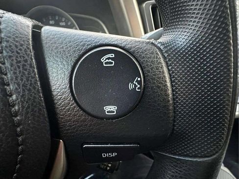 Used 2015 Toyota RAV4 LE image 21