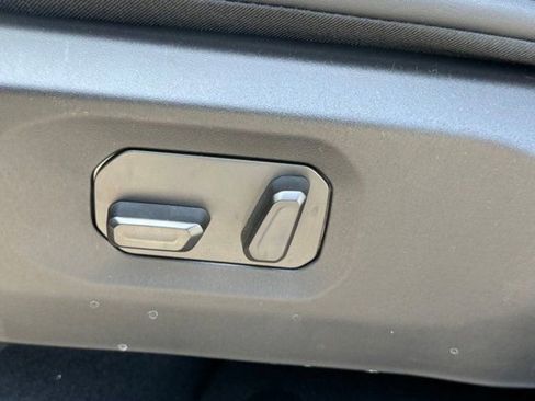 New 2024 Jeep Wrangler Unlimited Rubicon w/ Technology Group image 16