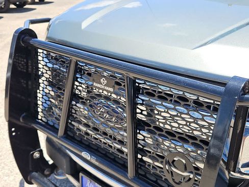 Used 2019 Ford F150 XLT w/ Equipment Group 302A Luxury AWD/4WD image 13