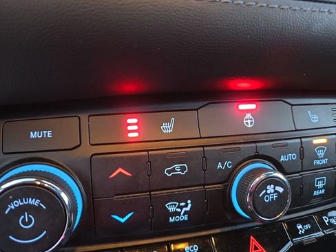 Used 2022 Dodge Durango GT w/ GT Premium Group image 24