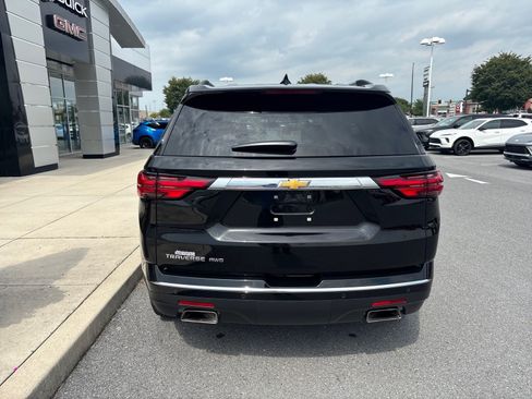 Used 2023 Chevrolet Traverse High Country AWD/4WD image 4