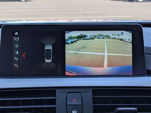 Used 2020 BMW 440i Convertible w/ M Sport Package image 29