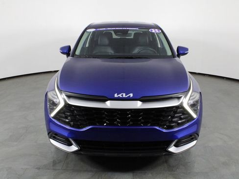 Used 2025 Kia Sportage EX FWD image 12