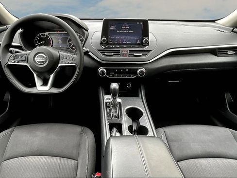 Used 2022 Nissan Altima 2.5 SV FWD image 7