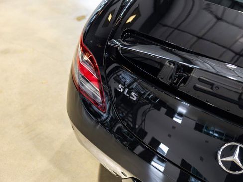Used 2012 Mercedes-Benz SLS AMG Coupe image 22
