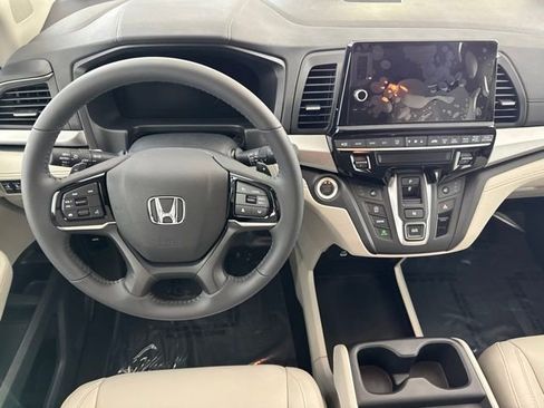 Certified 2026 Honda Odyssey EX-L image 28