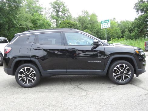 Used 2022 Jeep Compass Limited w/ Sun and Sound Group AWD/4WD image 4
