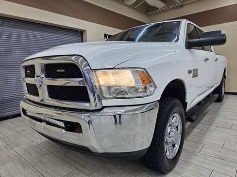 Used 2016 RAM 2500 SLT AWD/4WD image 2