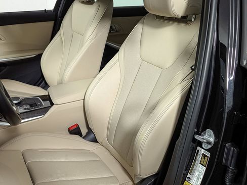 Certified 2023 BMW 330i xDrive Sedan w/ Driving Assistance Package image 16