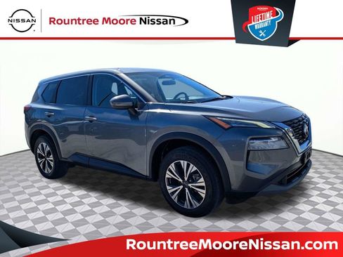 Used 2023 Nissan Rogue SV image 1