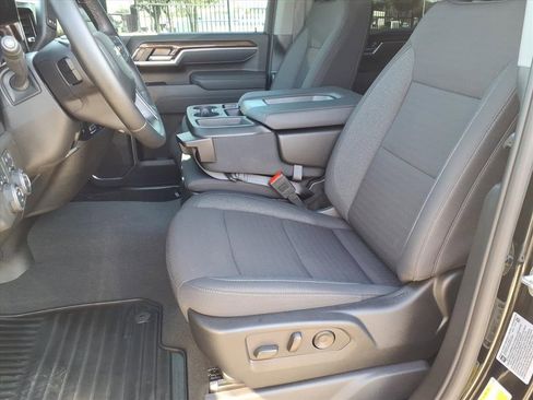 Used 2025 Chevrolet Silverado 2500 LT w/ Safety Package image 15