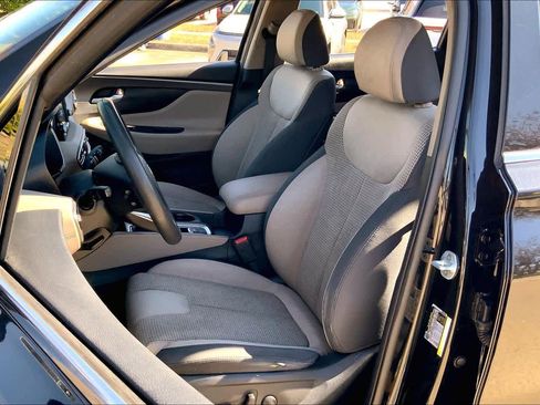 Used 2019 Hyundai Santa Fe SEL image 7