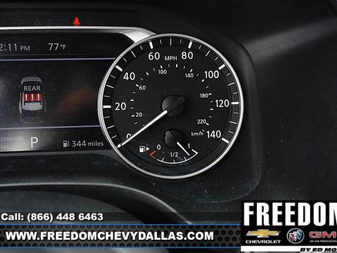 Used 2024 Nissan Rogue S FWD image 27