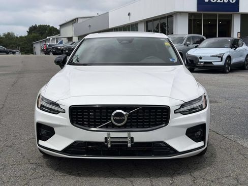 Used 2024 Volvo S60 B5 Core FWD image 24