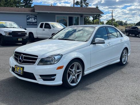 Used 2014 Mercedes-Benz C 250 Sedan image 2