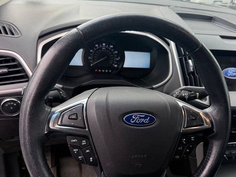 Used 2020 Ford Edge SEL w/ Convenience Package FWD image 11
