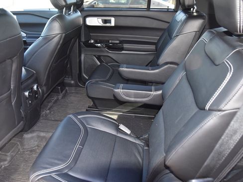 Used 2023 Ford Explorer ST w/ Equipment Group 401A image 11