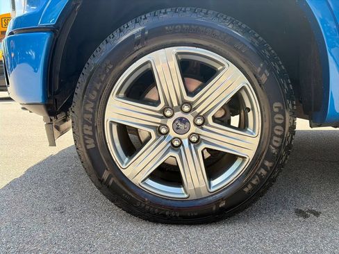Used 2019 Ford F150 XLT w/ Equipment Group 302A Luxury AWD/4WD image 12