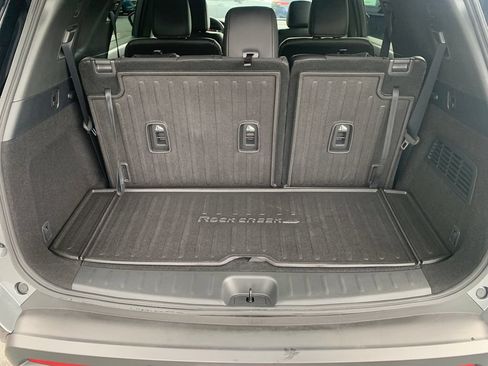 Used 2024 Nissan Pathfinder Rock Creek AWD/4WD image 28