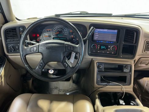 Used 2004 GMC Sierra 2500 SLT w/ Heavy-Duty Power Package image 14