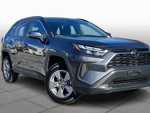 Used 2023 Toyota RAV4 XLE image 3