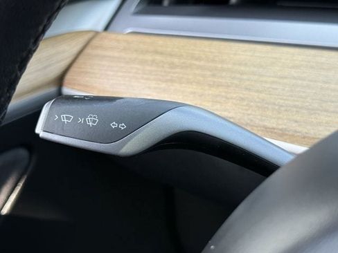 Used 2022 Tesla Model Y Performance AWD/4WD image 14