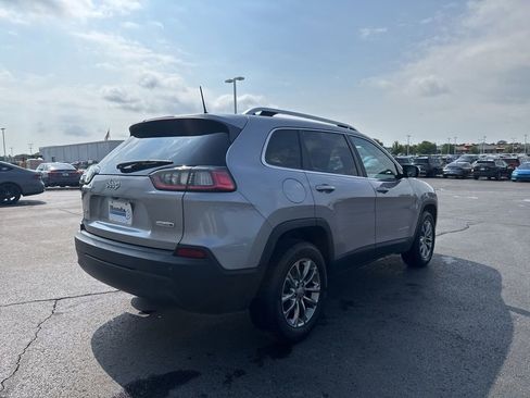 Used 2020 Jeep Cherokee Latitude Plus w/ Cold Weather Group AWD/4WD image 7