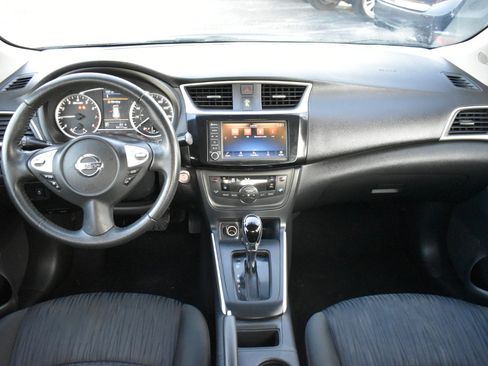 Used 2019 Nissan Sentra SV image 11