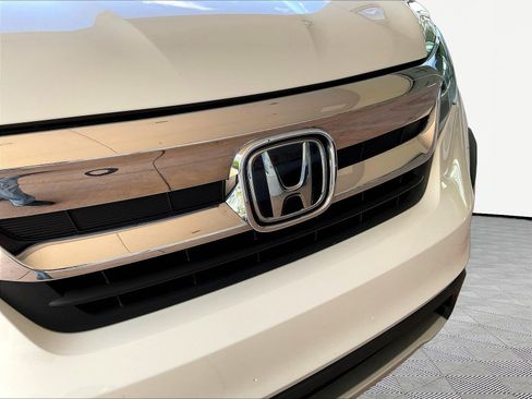 Used 2021 Honda Pilot EX image 32