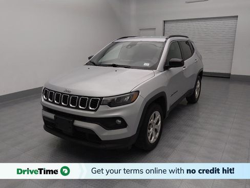 Used 2024 Jeep Compass Latitude image 1