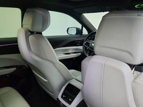 Used 2025 Cadillac Lyriq Luxury w/ LPO, Floor Liner Package RWD image 29